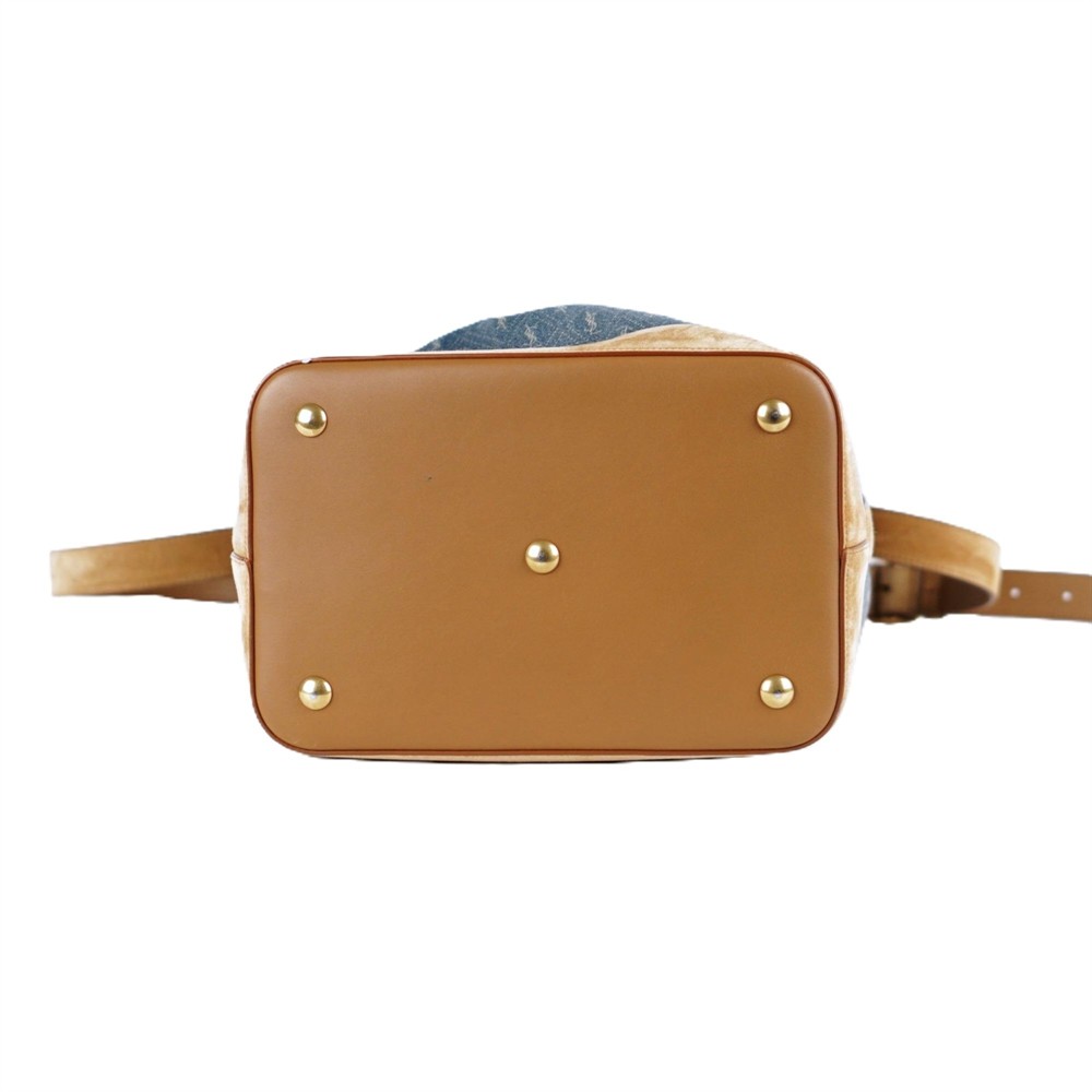 UMHÄNGE- & SCHULTERTASCHEN - YVES SAINT LAURENT MONOGRAM DENIM BUCKET BAG