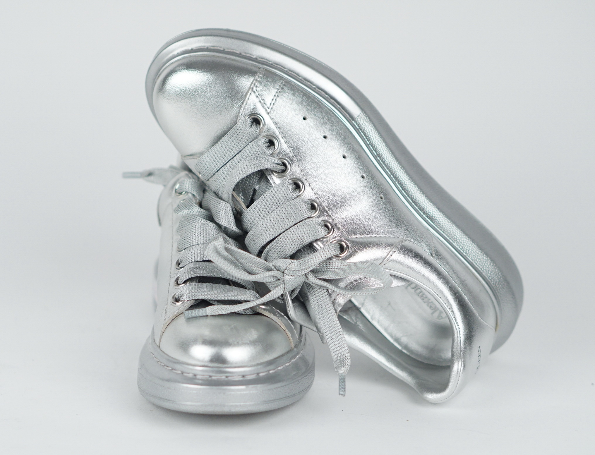 SNEAKER - SILBER LOW