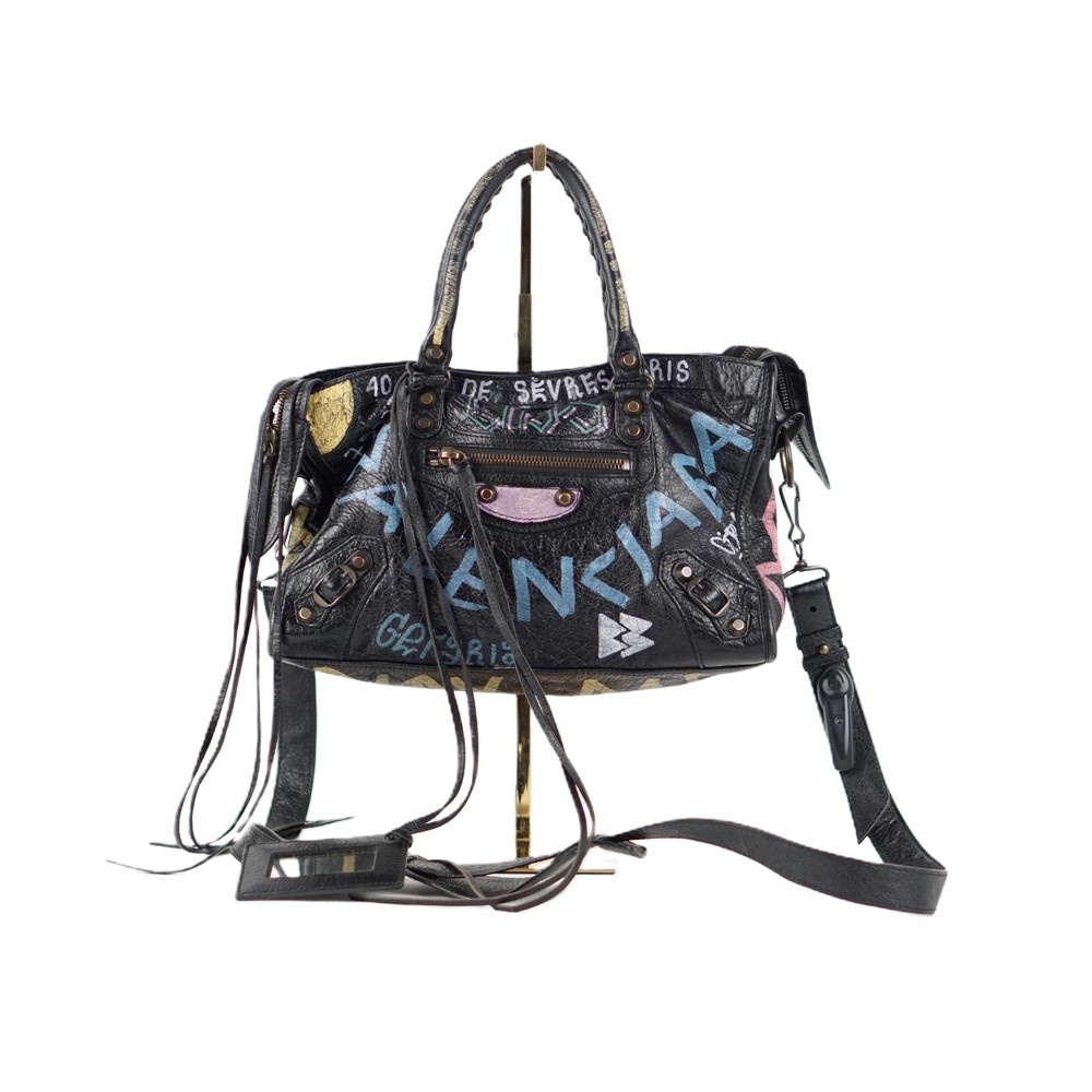 HANDTASCHEN - BALENCIAGA CLASSIC CITY GRAFFITI SCHWARZ