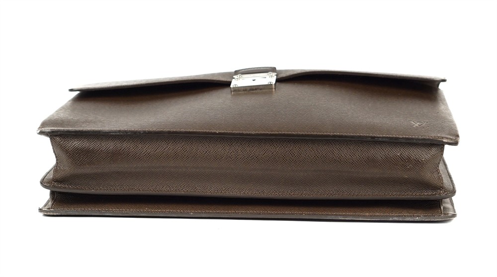 BUSINESSTASCHE - LOUIS VUITTON TAIGA ROBUSTO BRIEFCASE