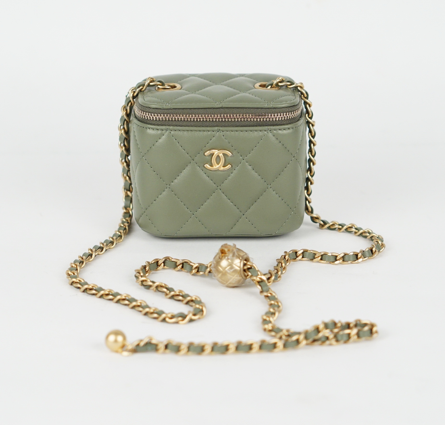 chanel mini vanity pearl crush