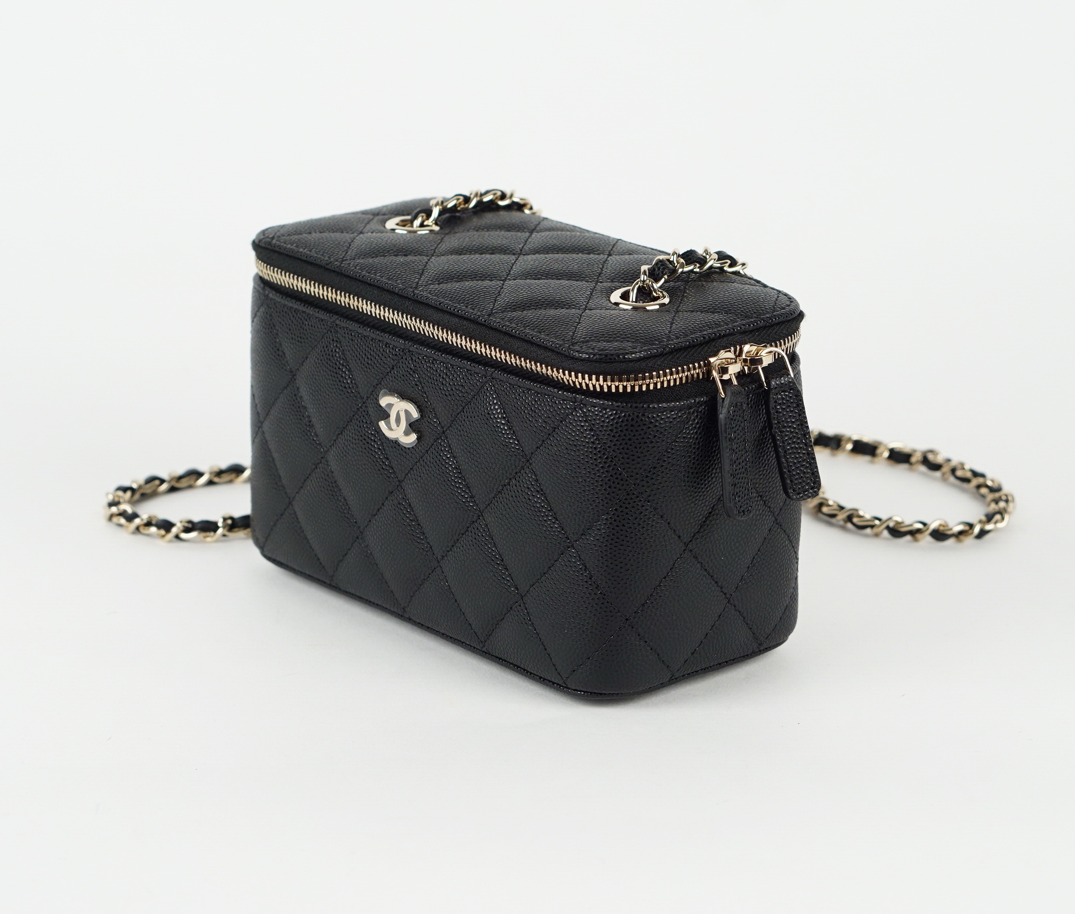 chanel quilted classic bag