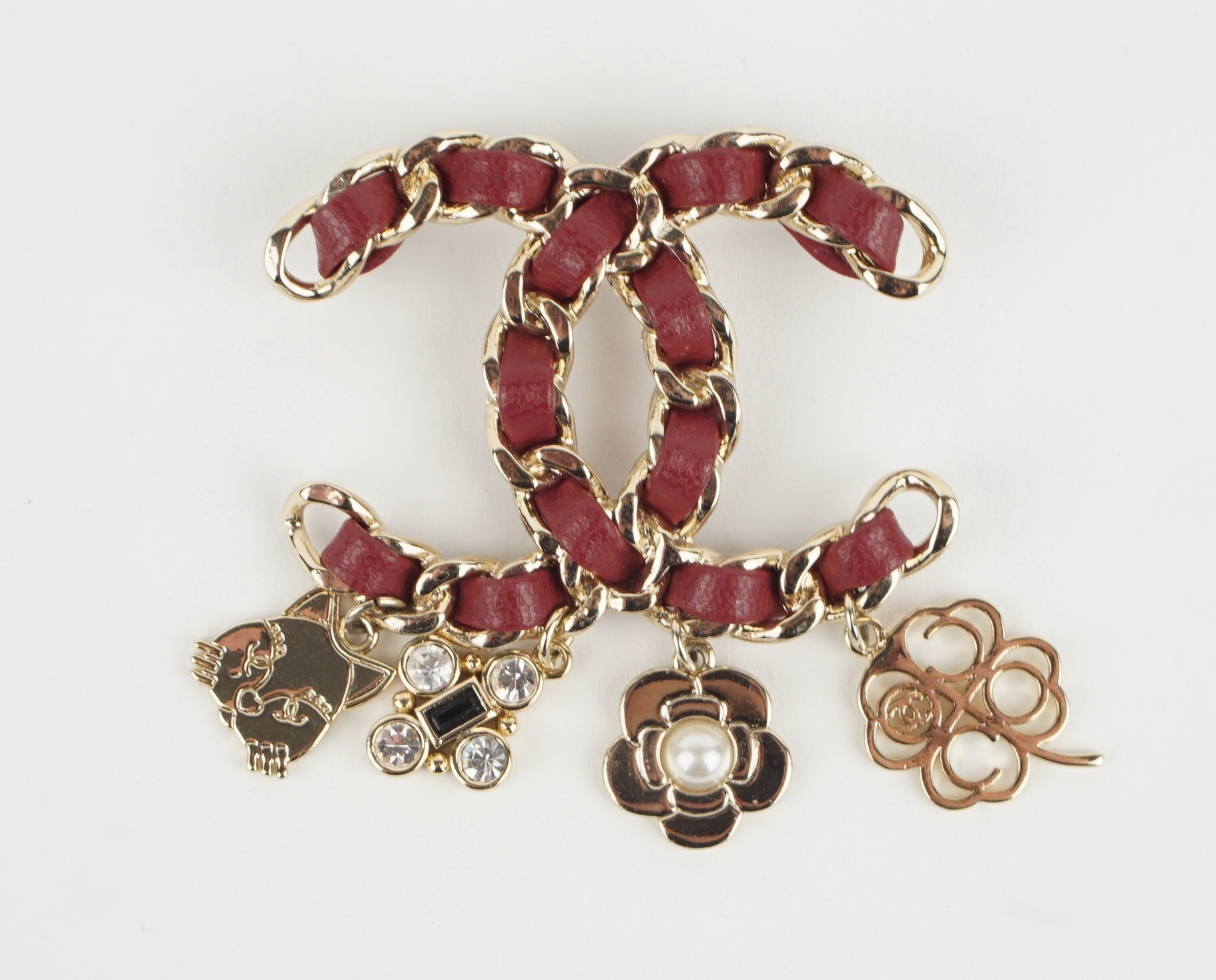 CC Charms Brooch Metal And Leather With Crystals 