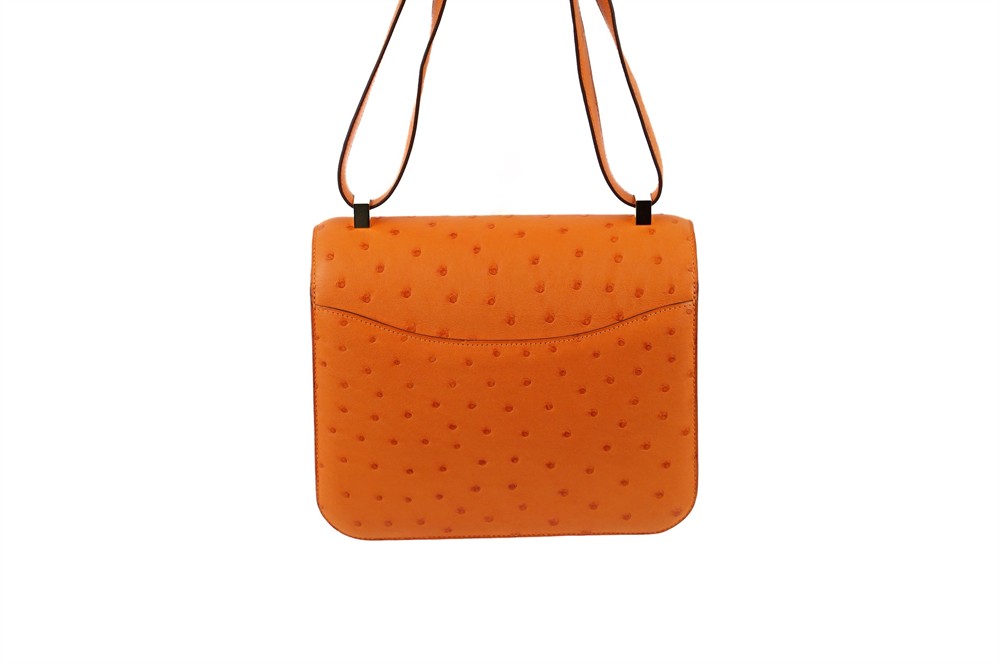UMHÄNGETASCHE - HERMÈS CONSTANCE 24 TANGERINE STRAUßENLEDER GHW, 2017