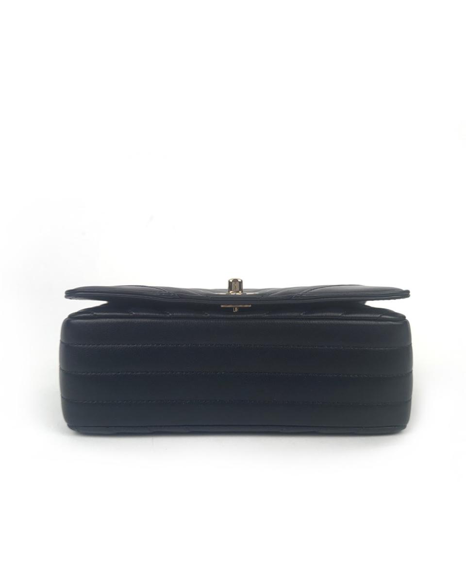 CROSSBODY & SHOULDERBAGS - CHANEL CHEVRON SINGLE FLAP NAVY BLUE