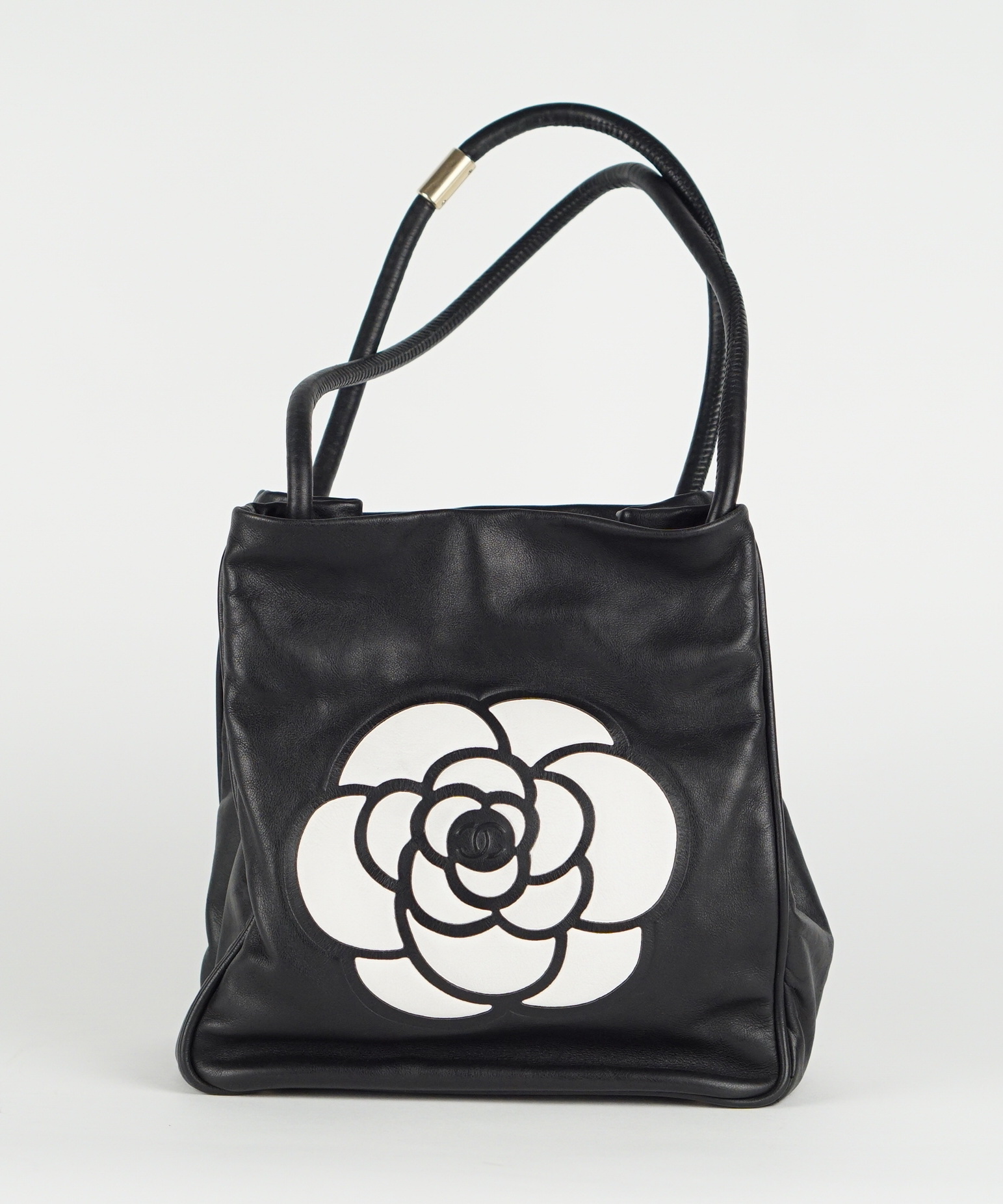 SCHULTERTASCHE - CAMELLIA