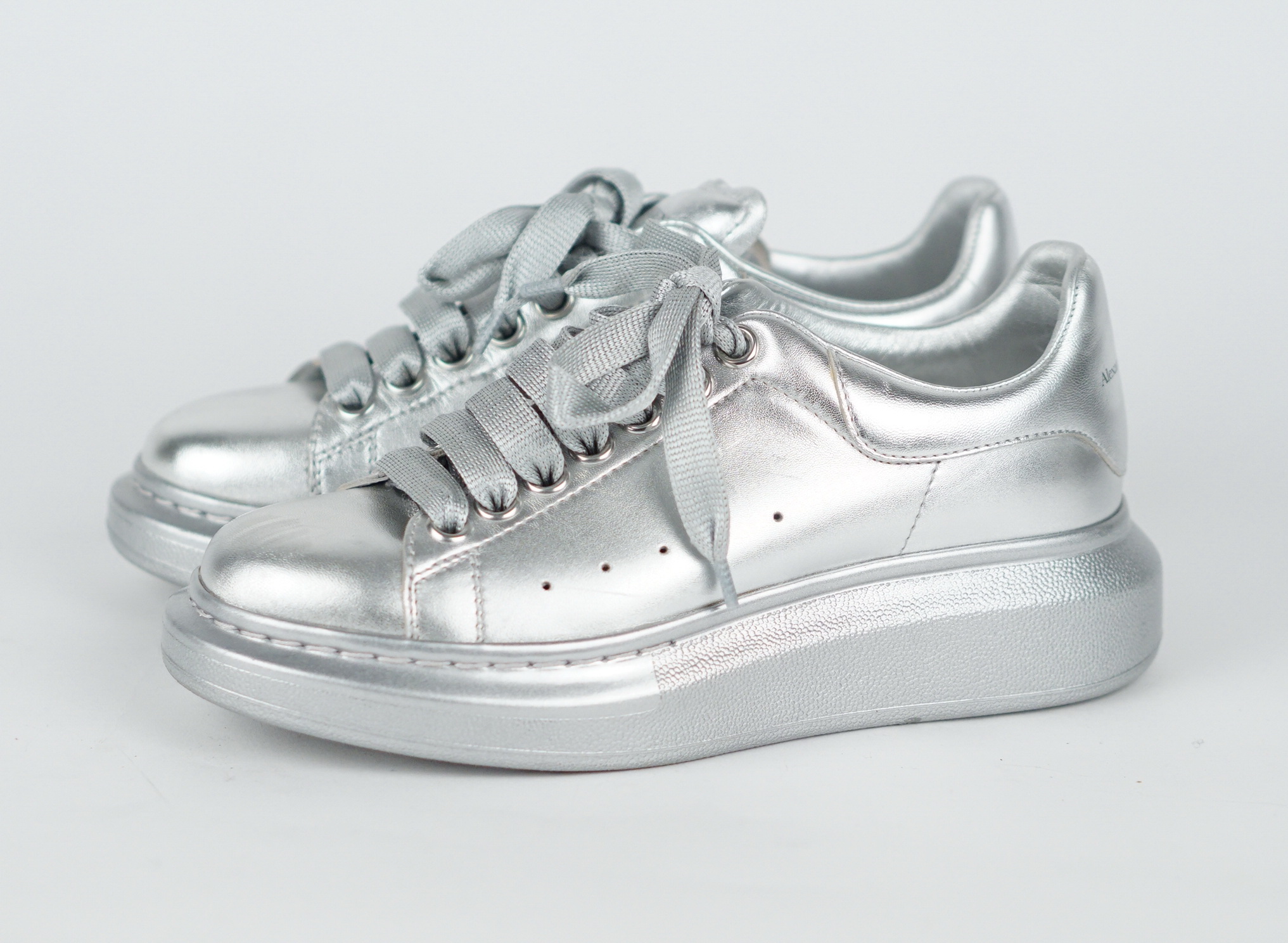 SNEAKER - SILBER LOW