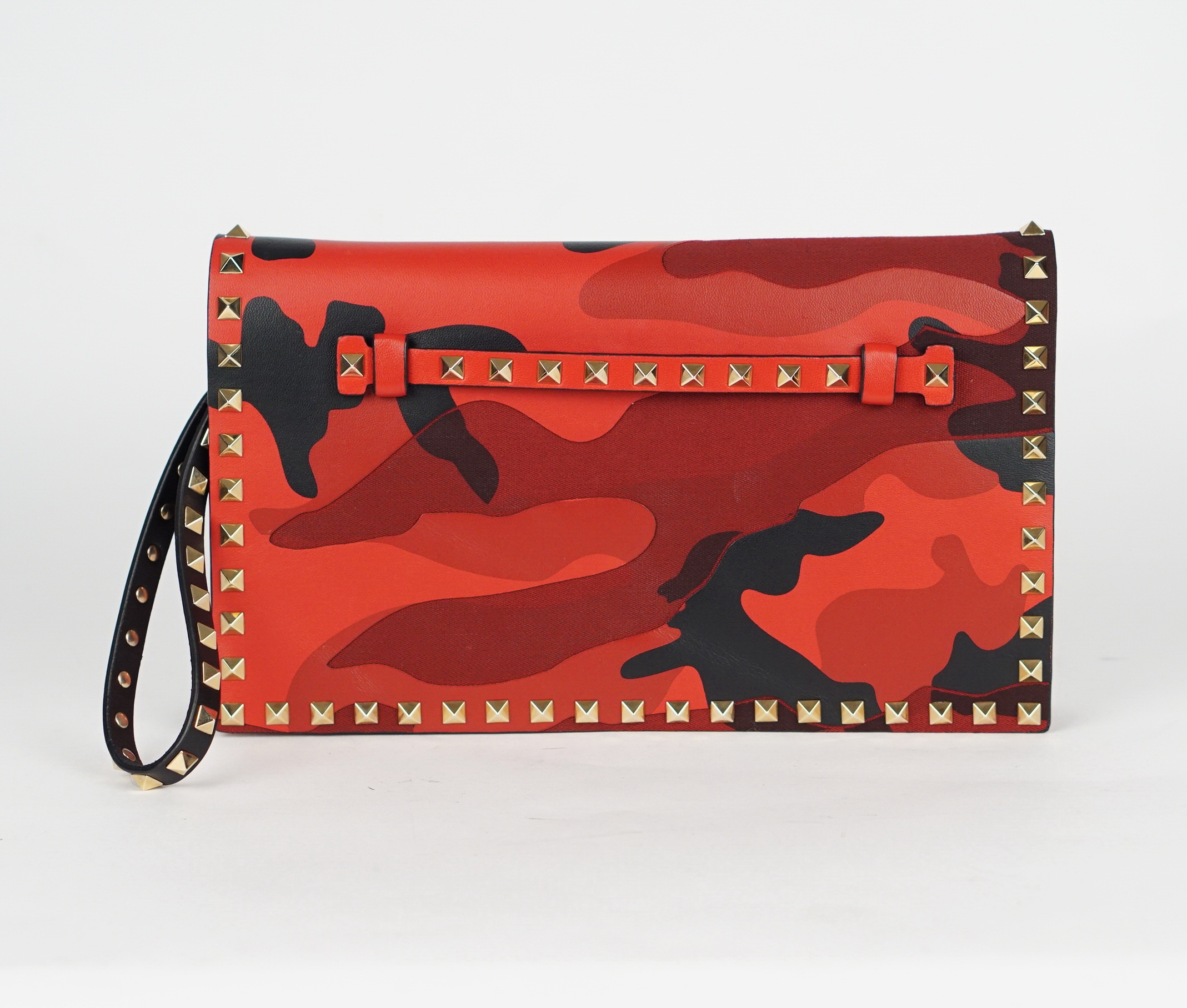 Rockstud clutch sales
