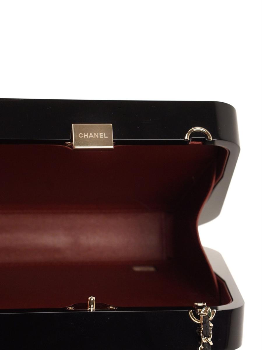 CLUTCH - CHANEL PEARL QUILTED EVENING BAG