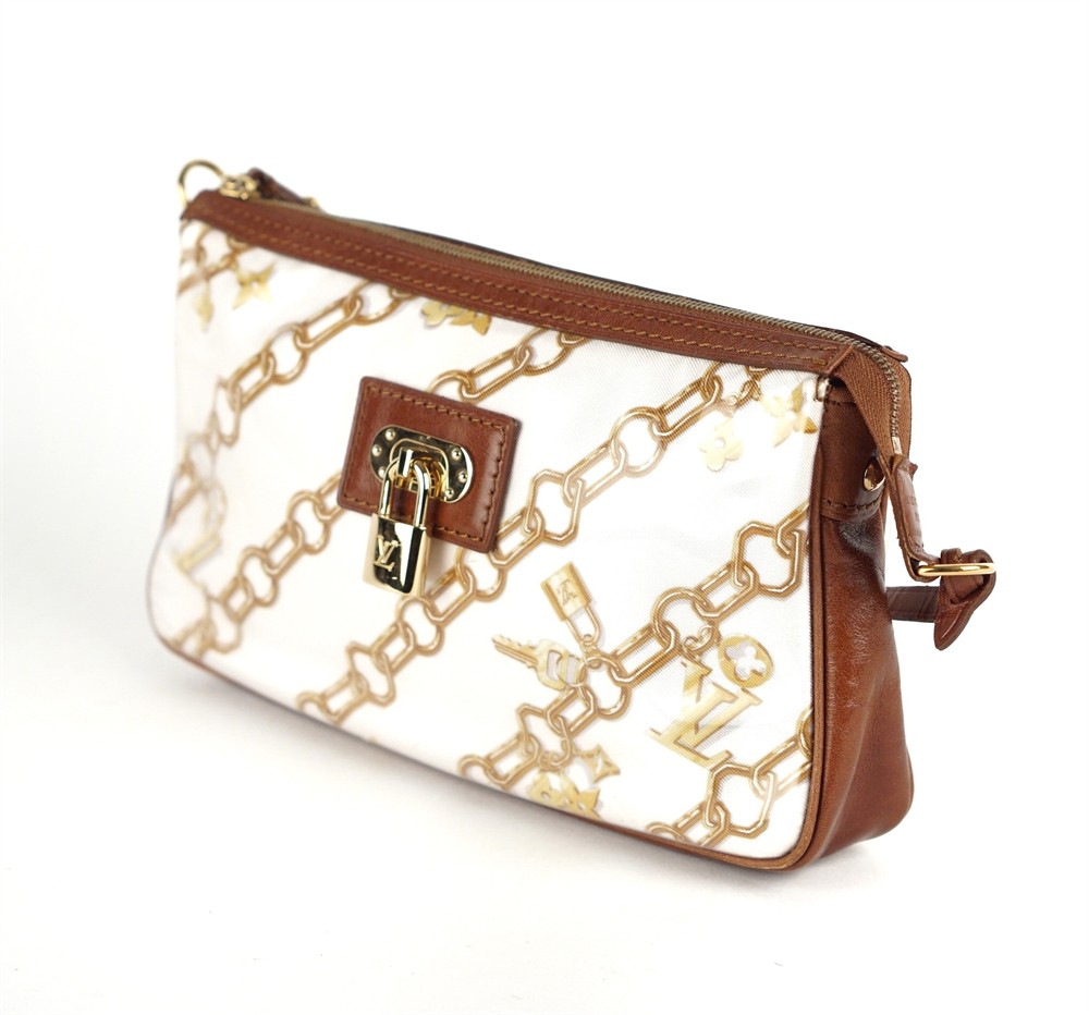 SHOULDER BAG - LOUIS VUITTON MONOGRAM CHARMS POCHETTE