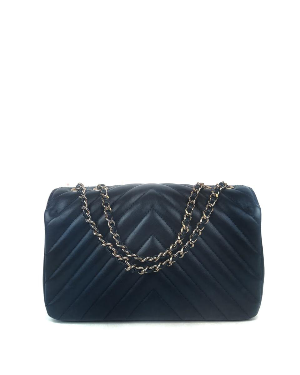 UMHÄNGE- & SCHULTERTASCHEN - CHANEL CHEVRON SINGLE FLAP NAVY BLAU