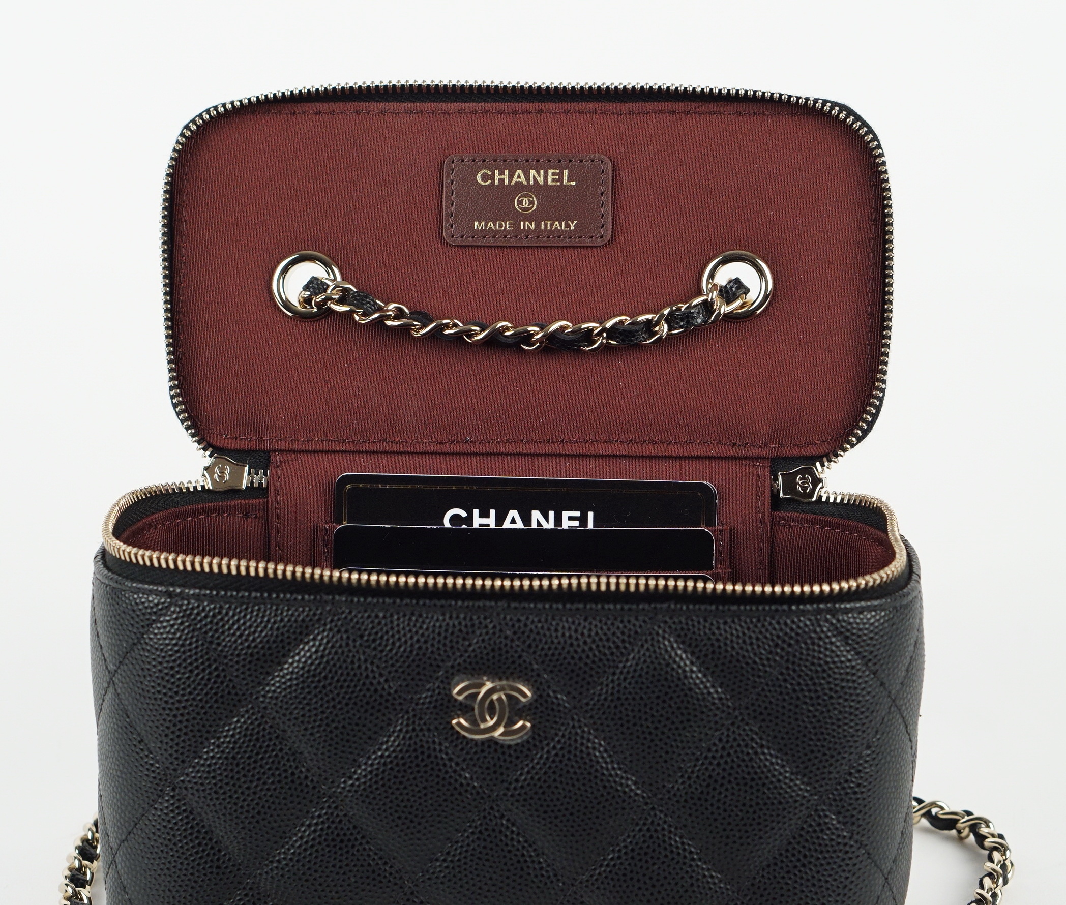Caviar Quilted Small Vanity Case With Chain 