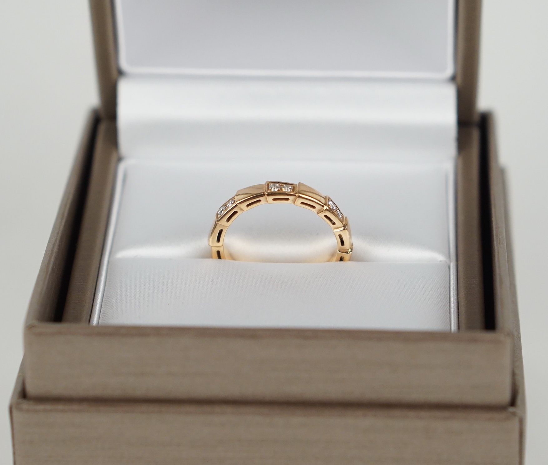Serpenti Viper Ring With Diamonds Rosegold