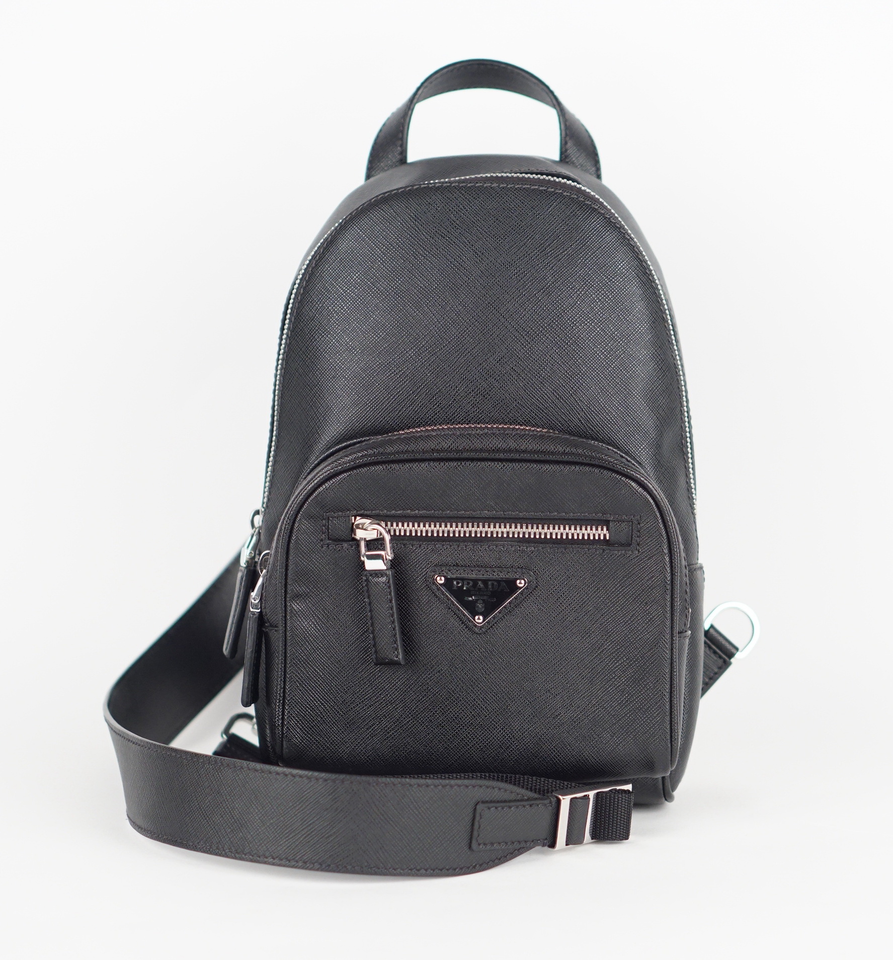 RUCKSACK - SAFFIANO SLING SCHWARZ
